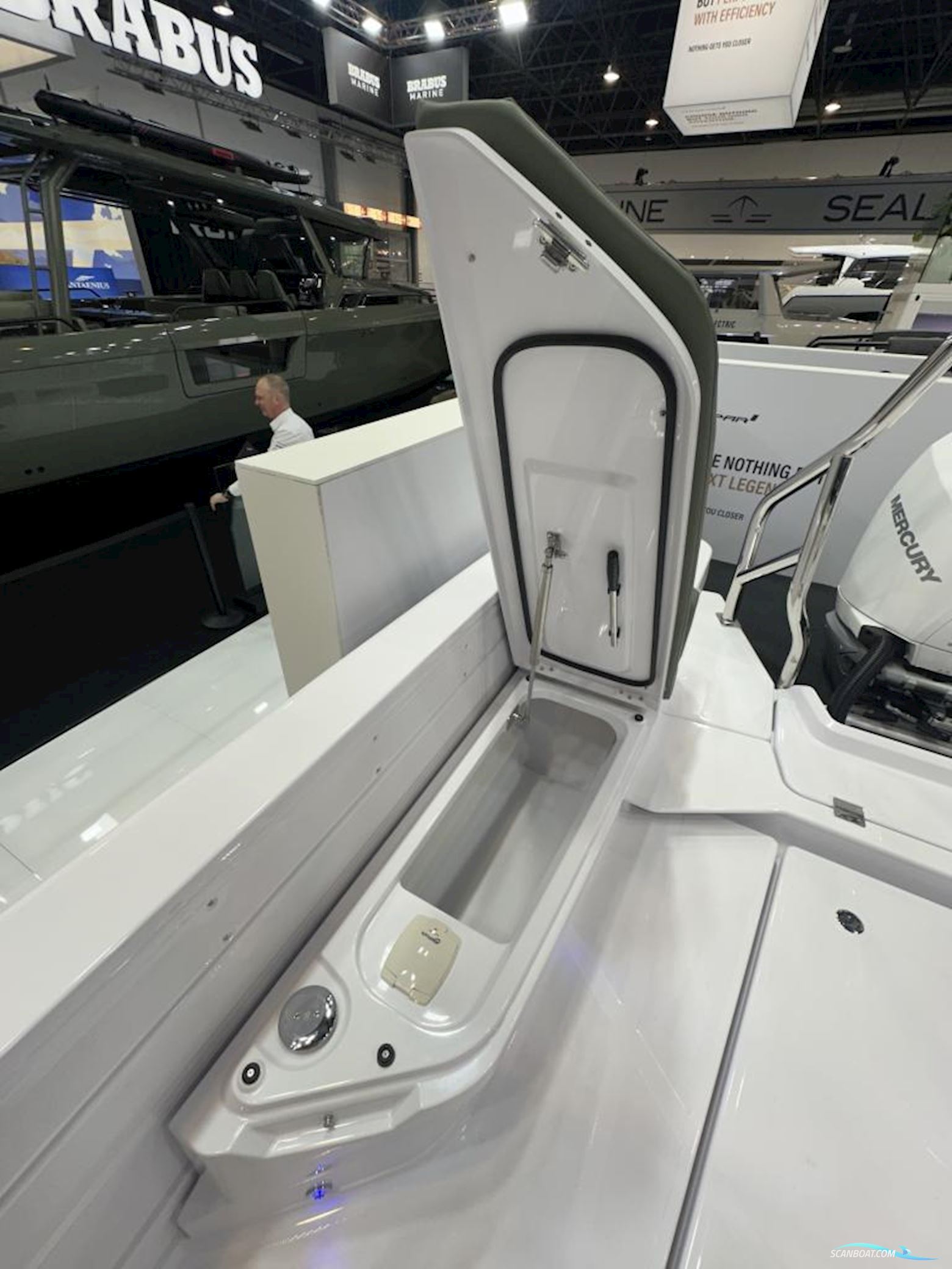 Axopar 38 Cross Cabin