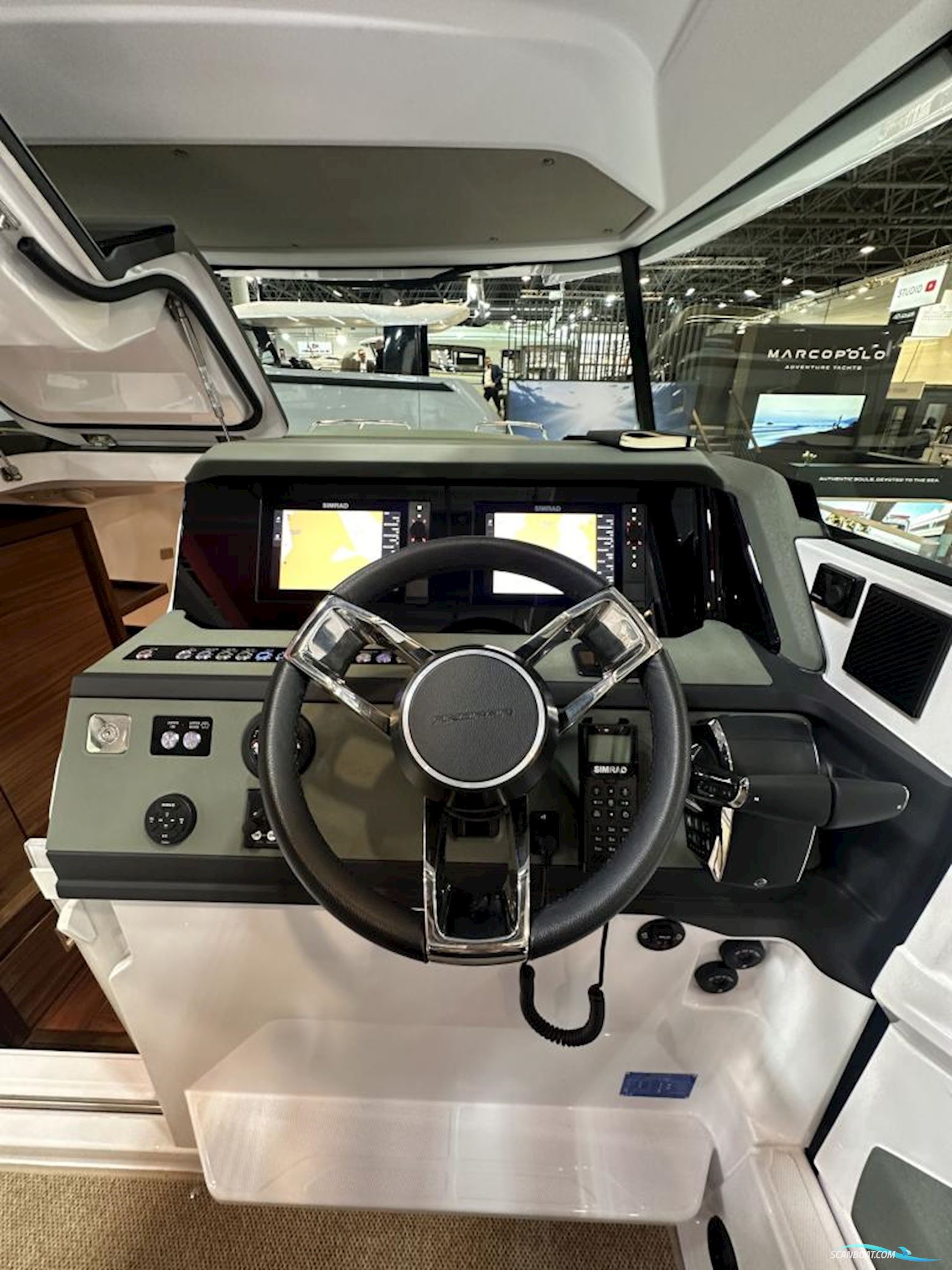 Axopar 38 Cross Cabin