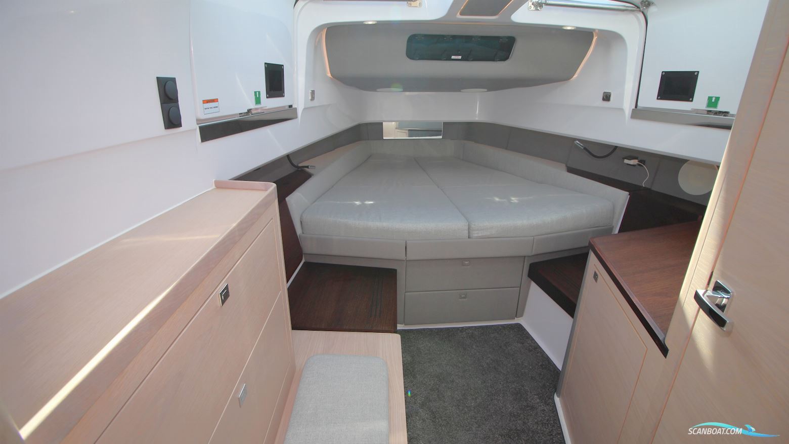 Axopar 45 Brabus (Price ex. Vat)