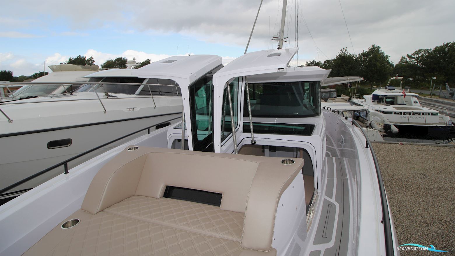 Axopar 45 Brabus (Price ex. Vat)