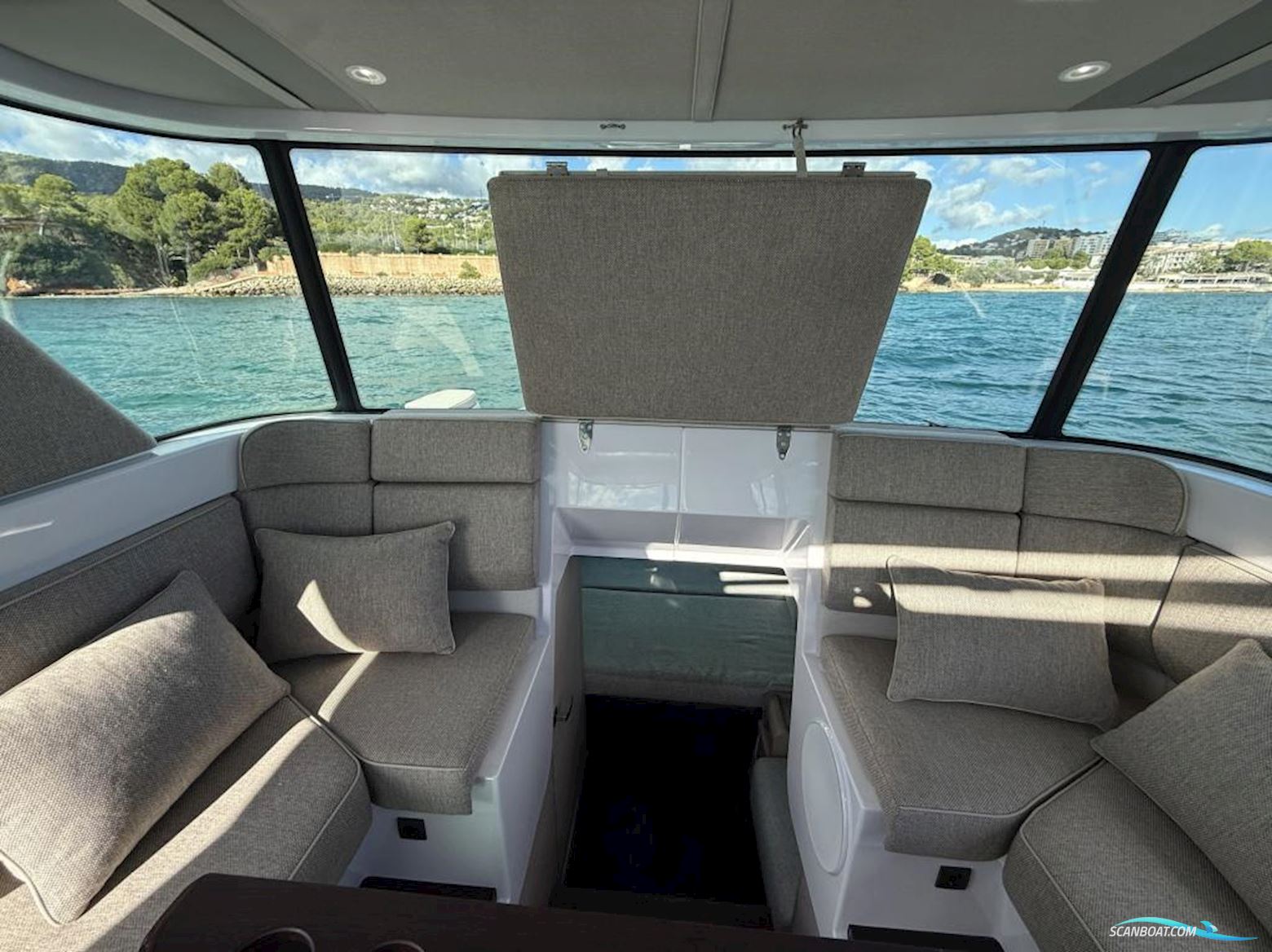 AXOPAR 45 Cross Cabin - Aft Cabin