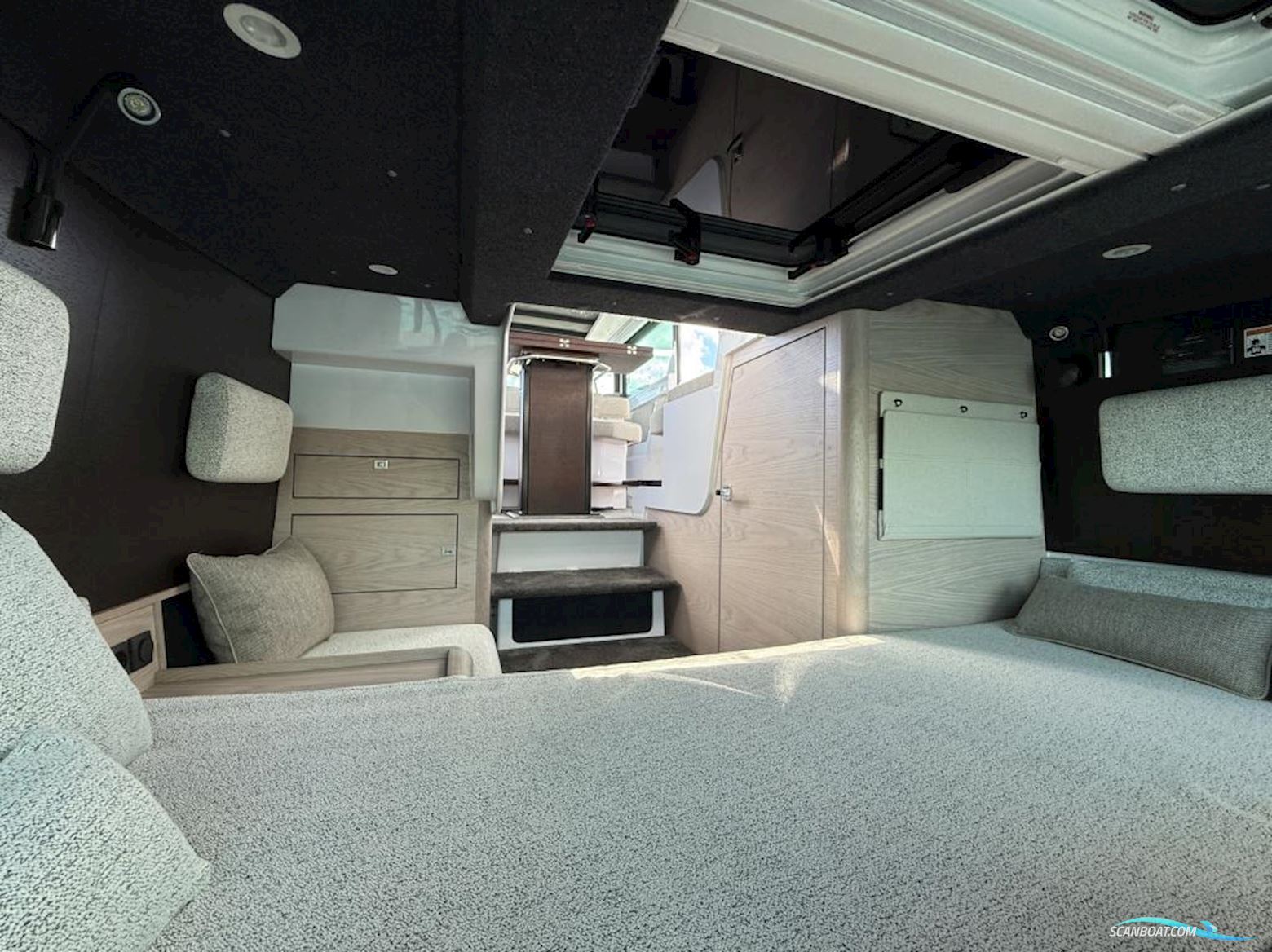 AXOPAR 45 Cross Cabin - Aft Cabin