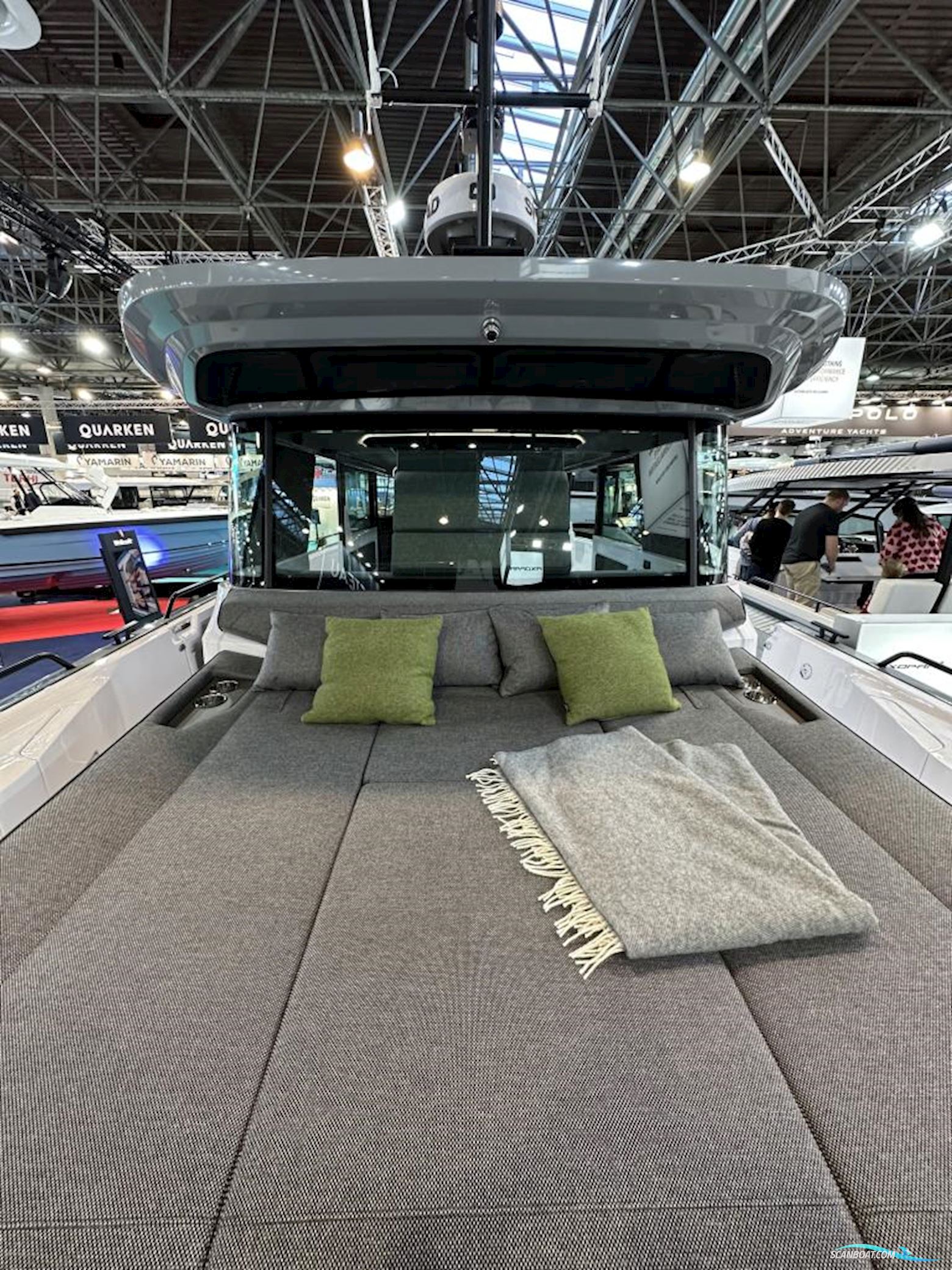 Axopar 45 Cross Cabin