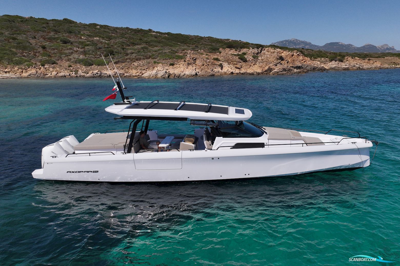 Axopar 45 Sun-Top Motorbåt 2024, med Mercury motor, Virgin Islands