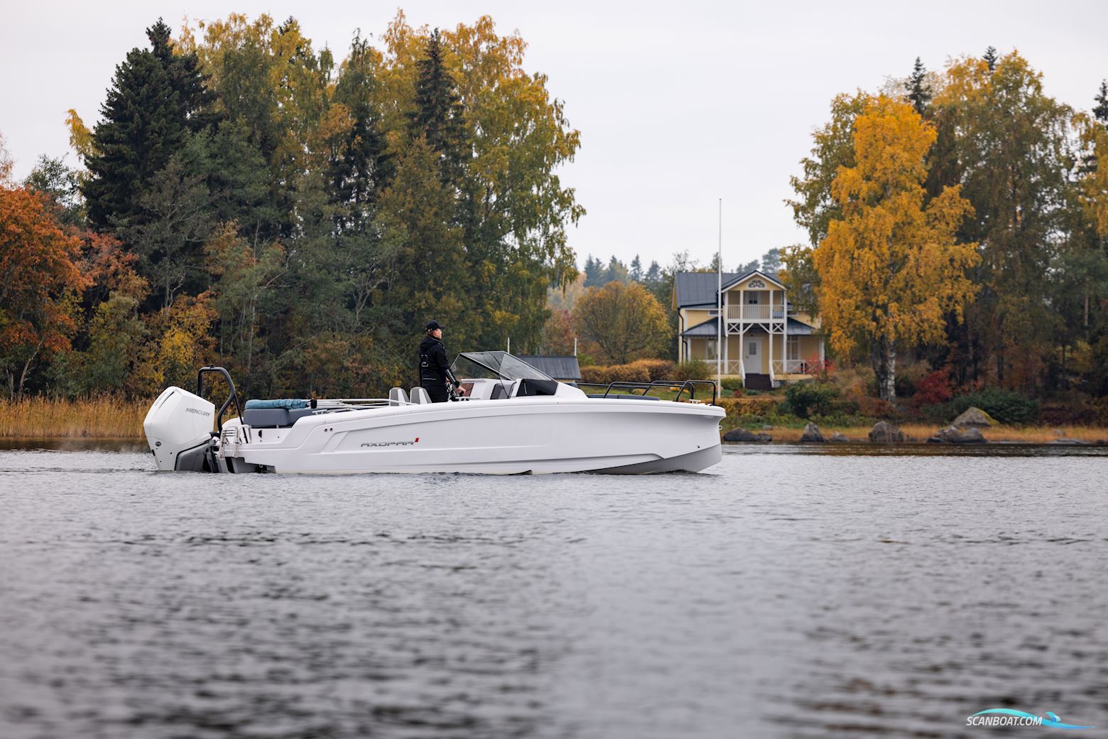 Axopar Yachts 25 Cross Bow