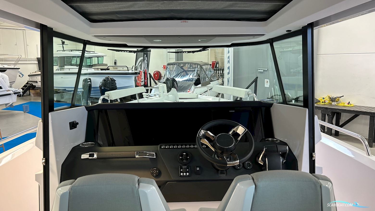 Axopar Yachts 29 XC Cross Cabin