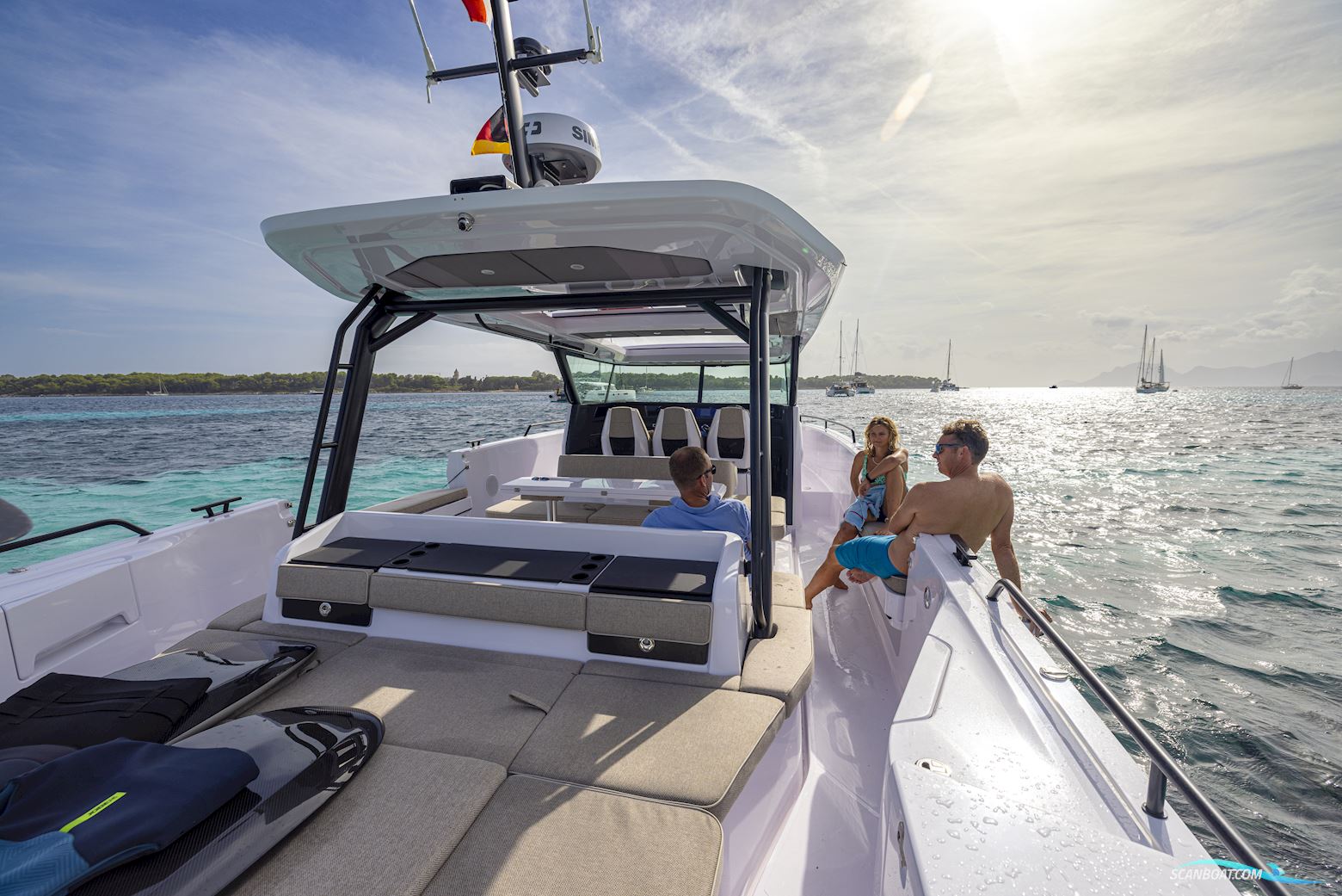 Axopar Yachts Axopar 45 Cross Top