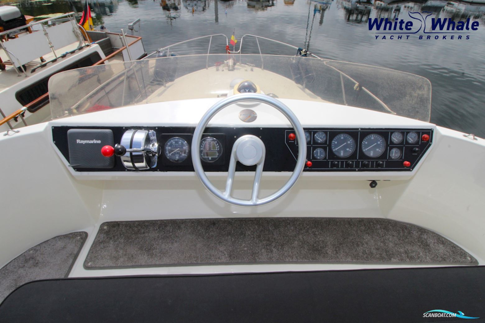 Azimut 37 Fly