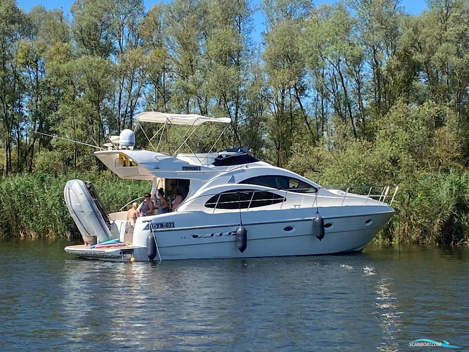 Azimut 42 Motorbåt 2001, med 2 motor, Holland