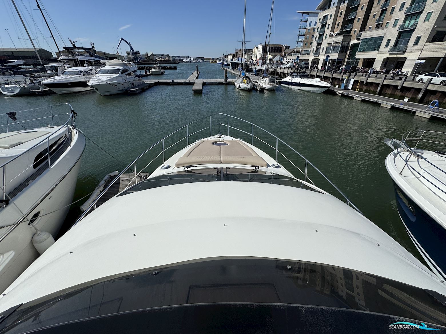 Azimut 42
