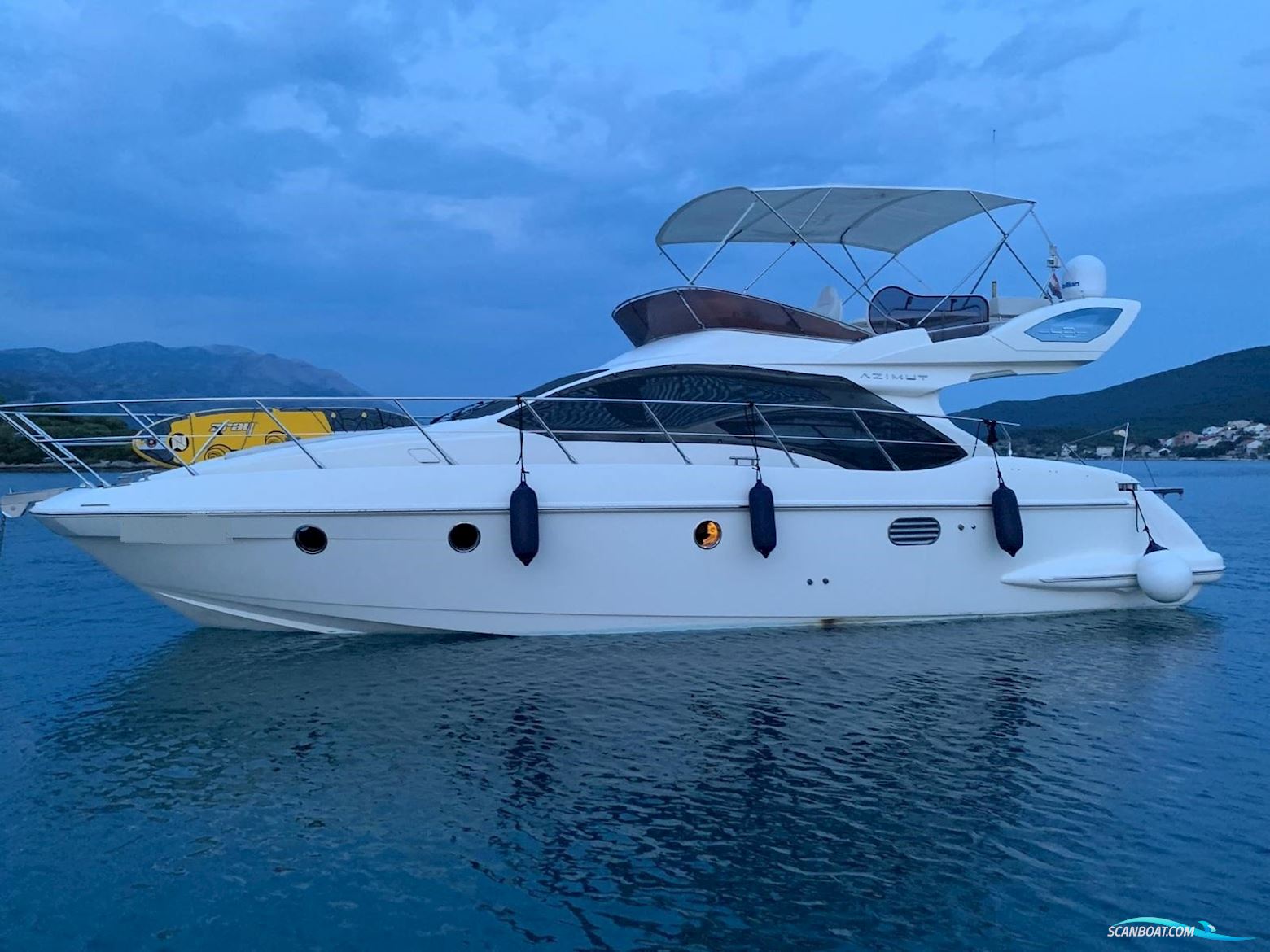 Azimut 43 Fly - BJ. 2006 Motorbåt 2006, med Cummins Qsb 5,9 Diesel motor, Kroatien
