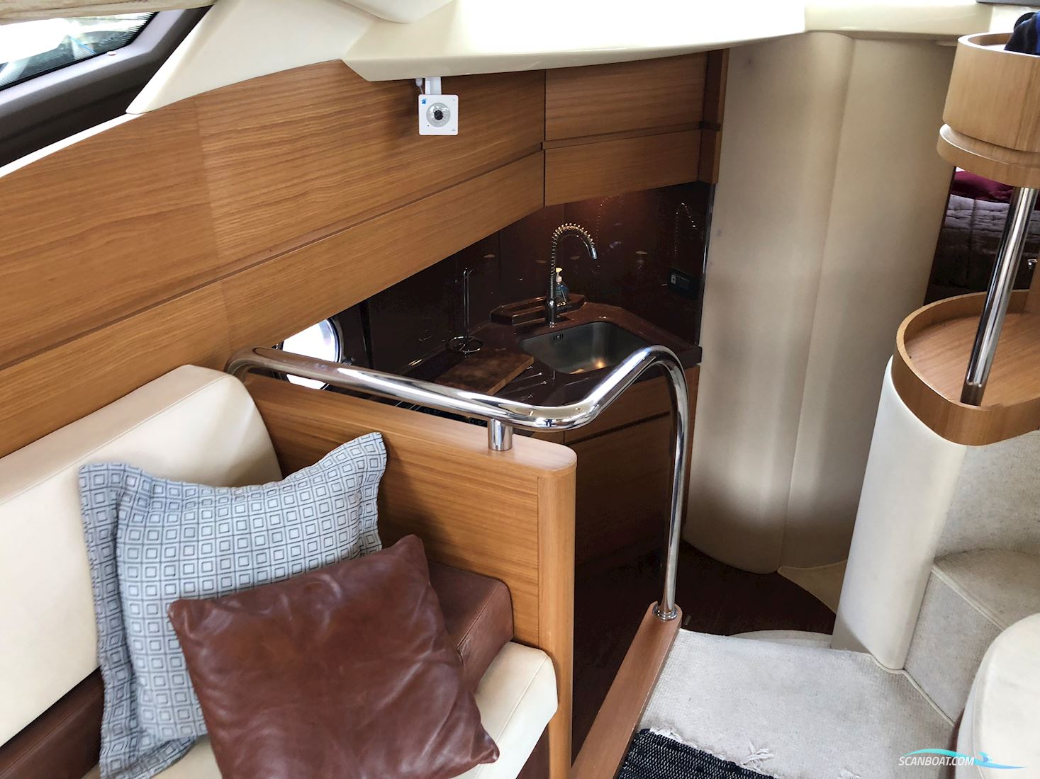 Azimut 43 Fly
