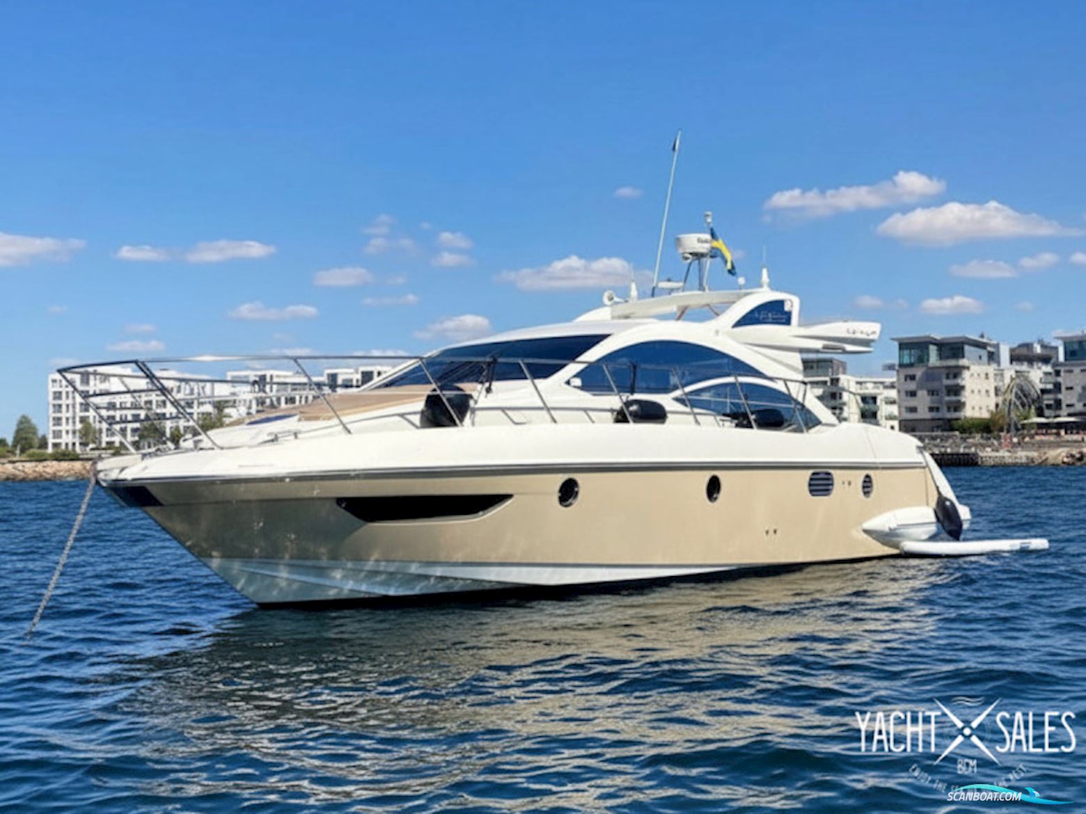 Azimut 43S