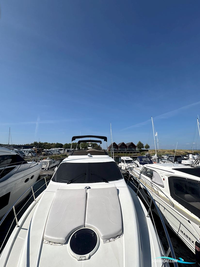 Azimut 46