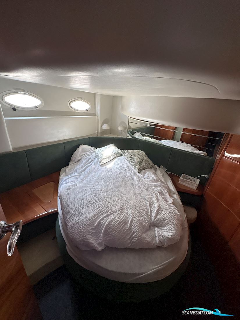 Azimut 46