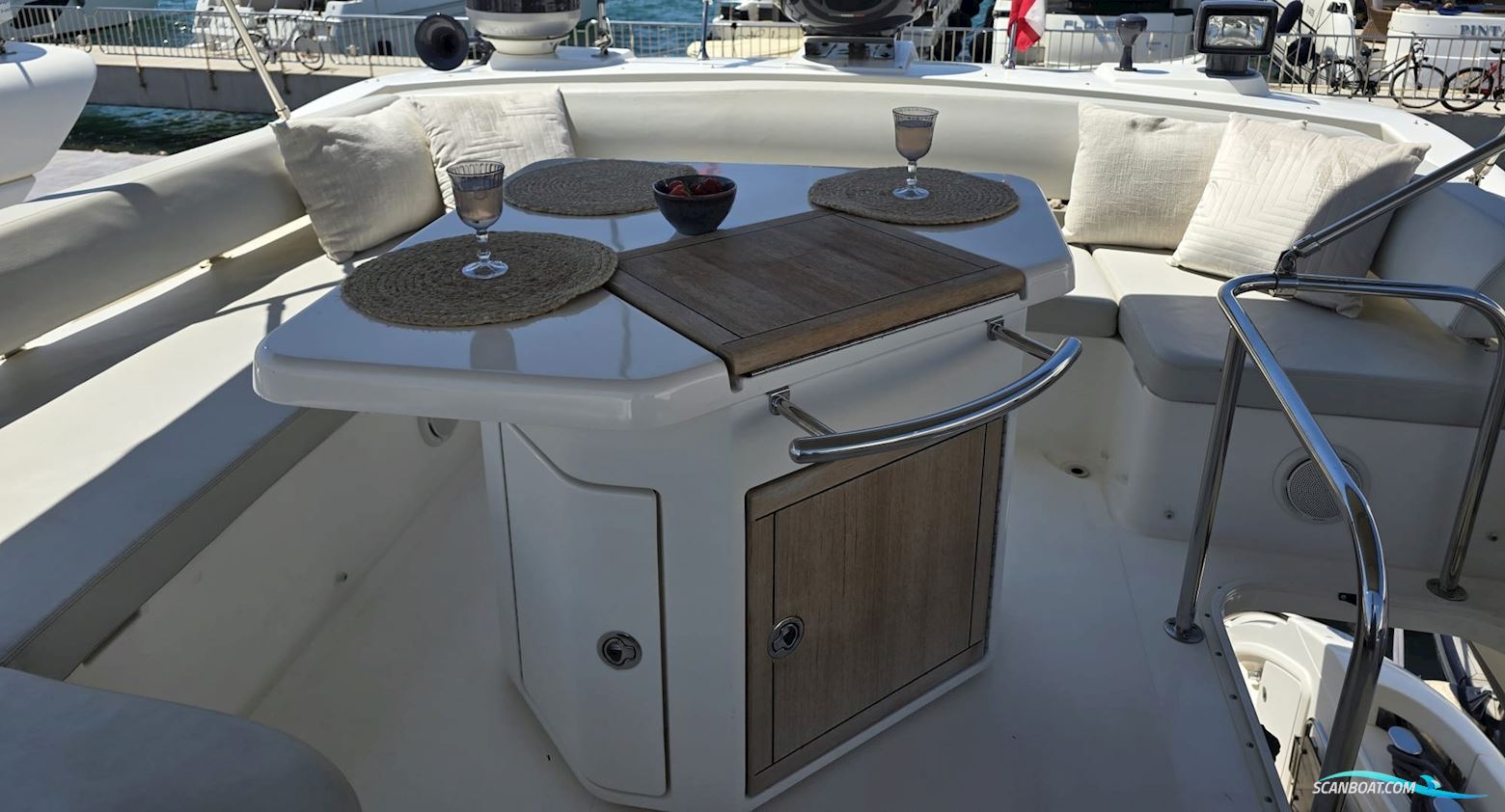 Azimut 47
