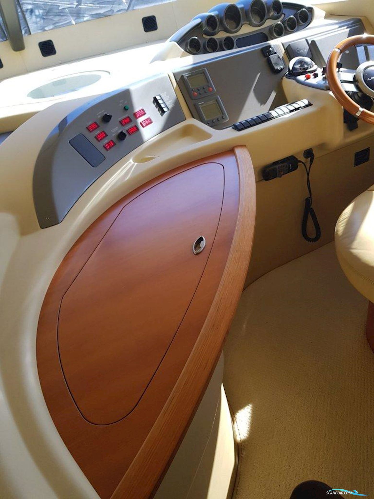 Azimut 50