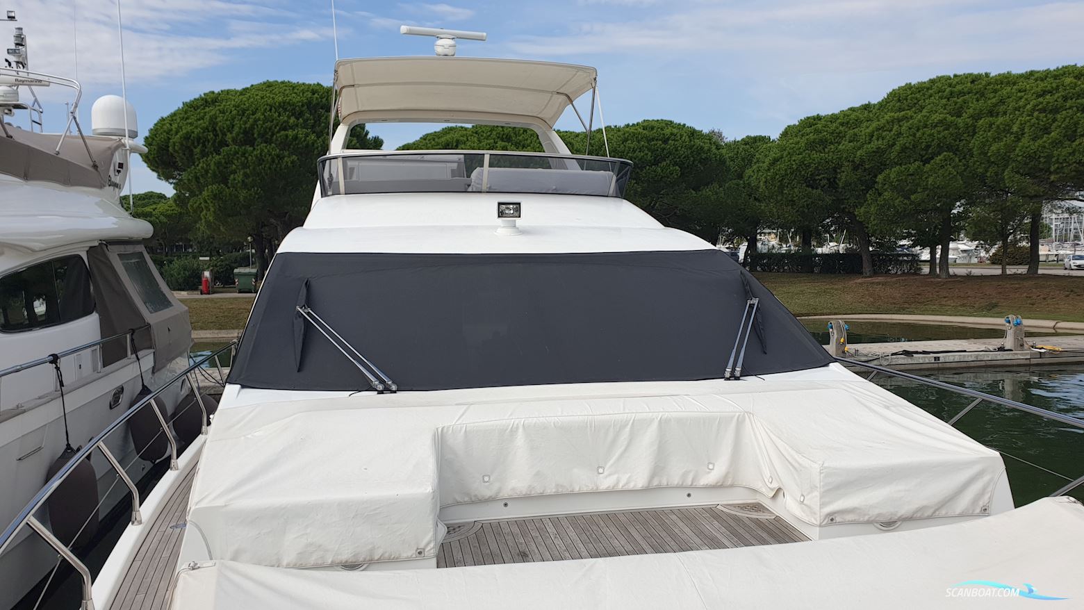 Azimut 66