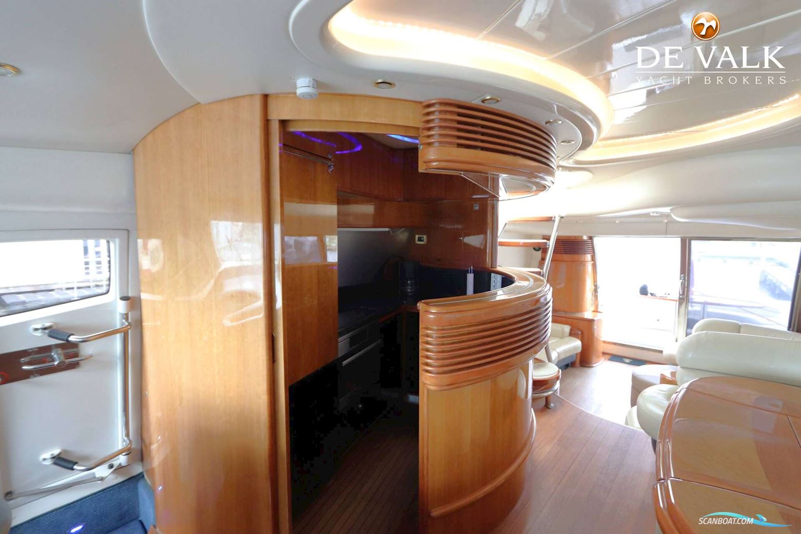 Azimut 68 Plus