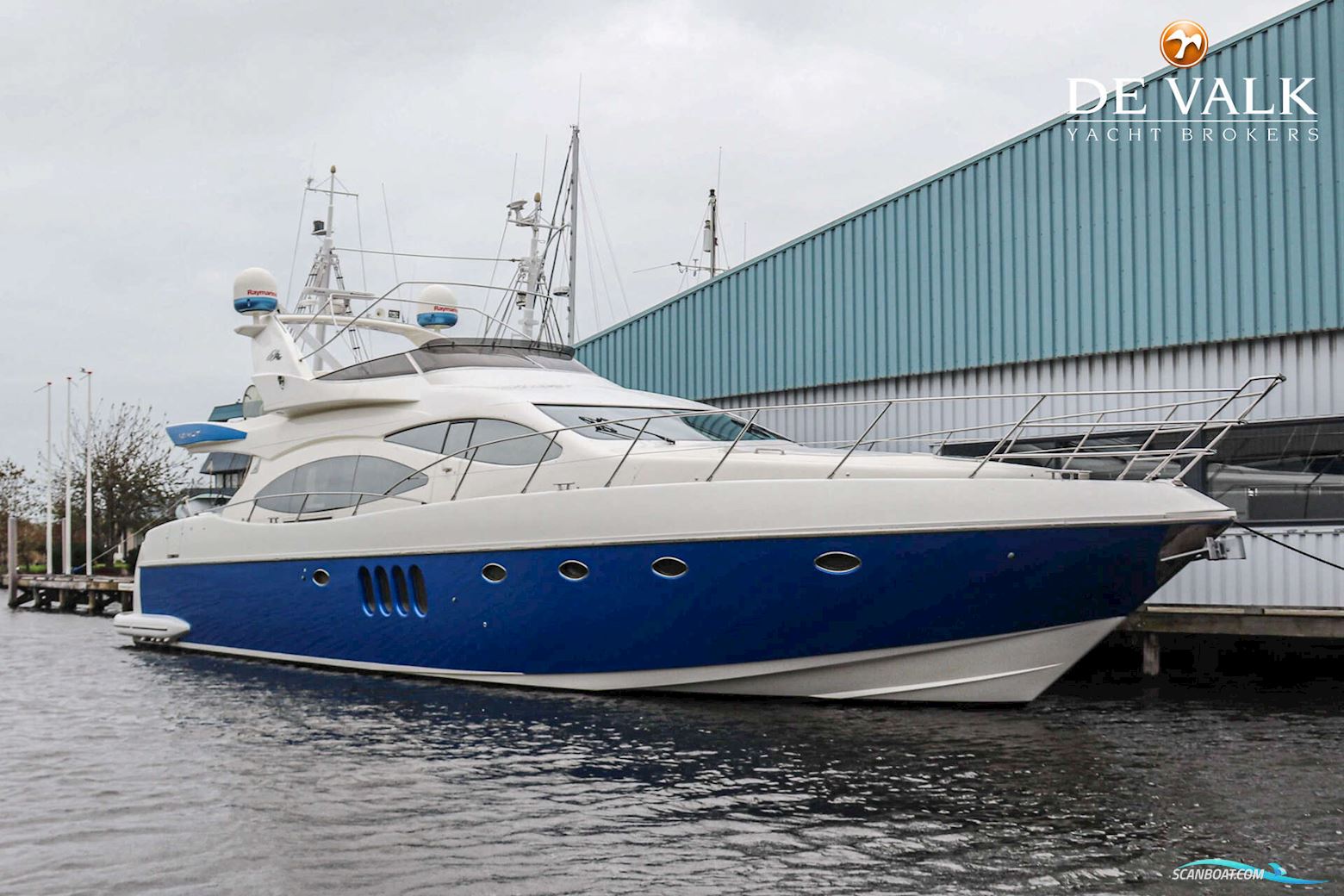 Azimut 68 Plus Motorbåt 2000, med Man motor, Holland