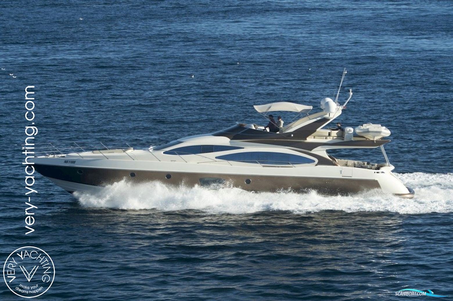 Azimut 68E
