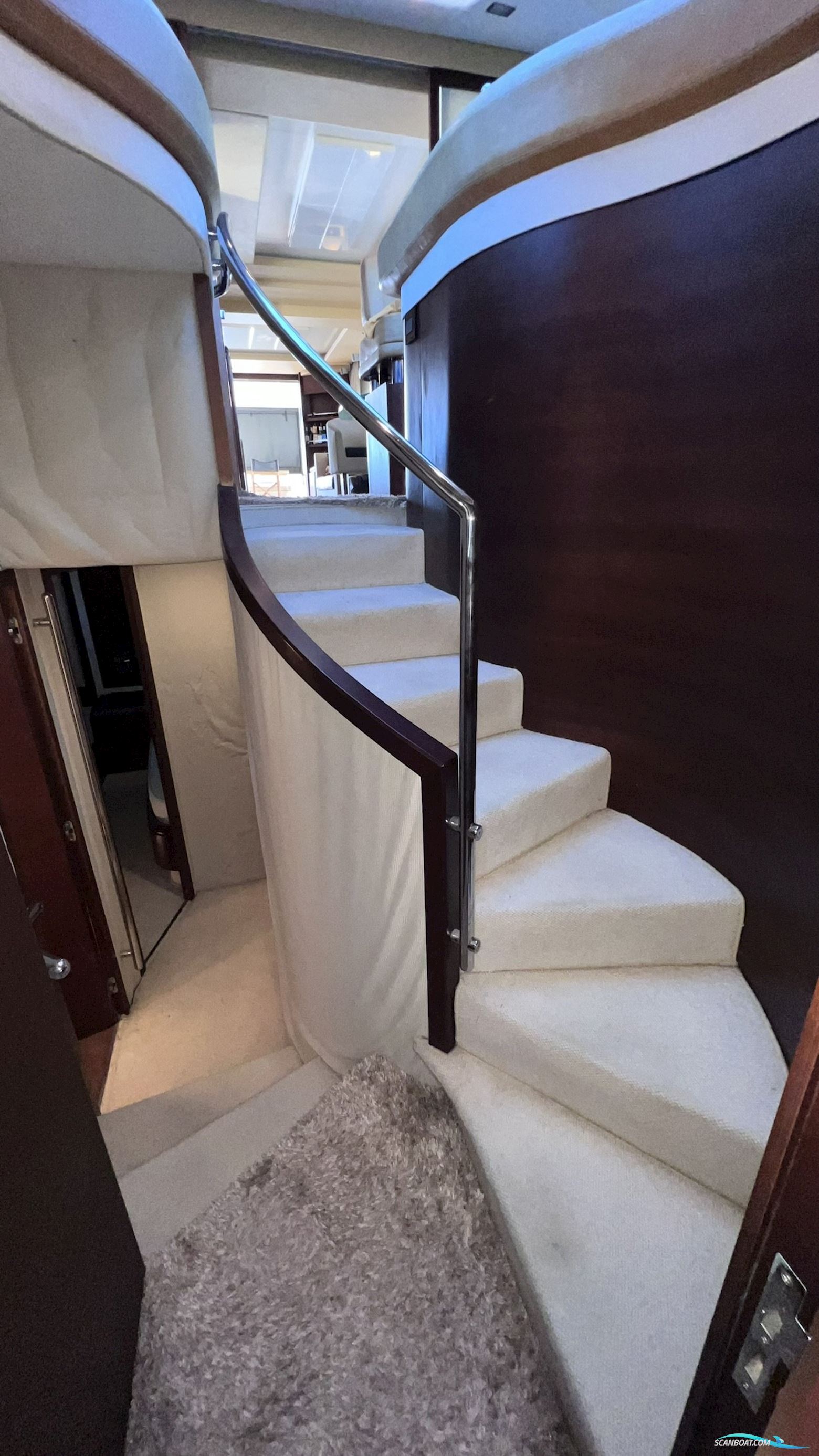 Azimut 75 FLY - 4 KABINEN - 2005