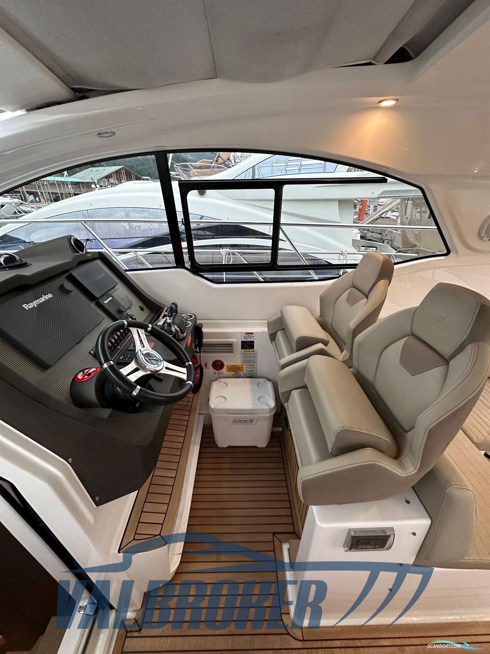 Azimut Atlantis 43