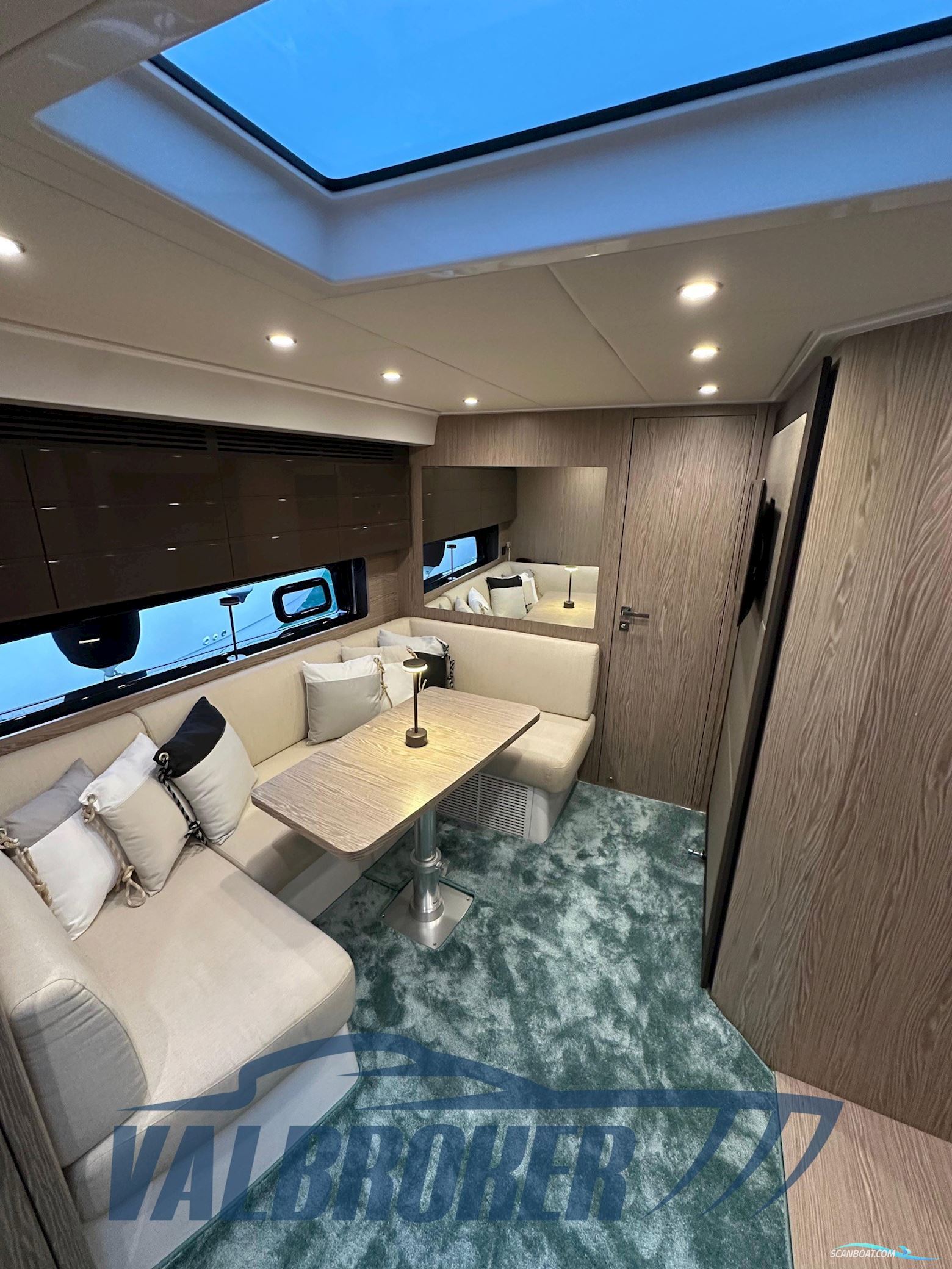 Azimut Atlantis 43