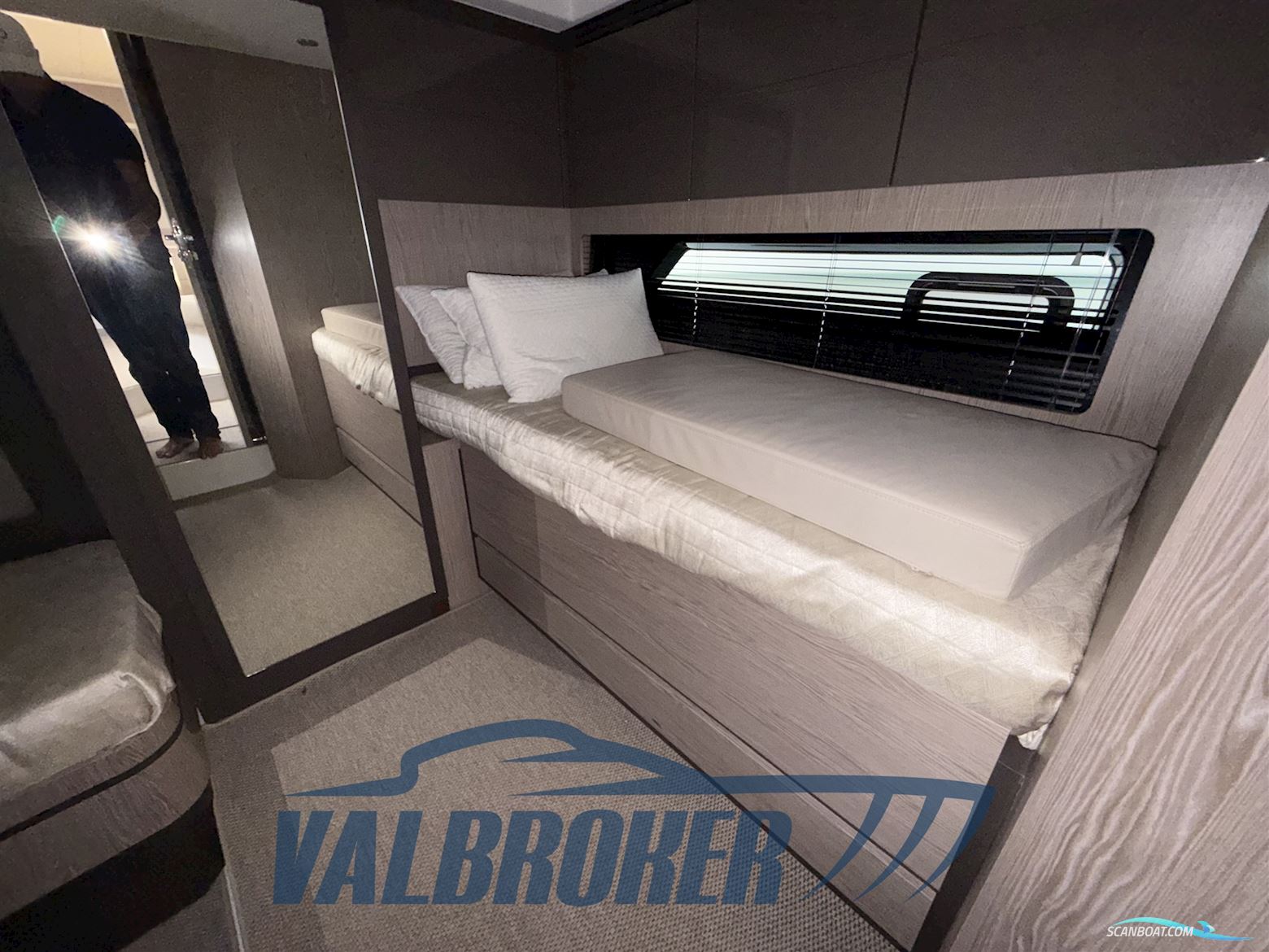 Azimut Atlantis 45