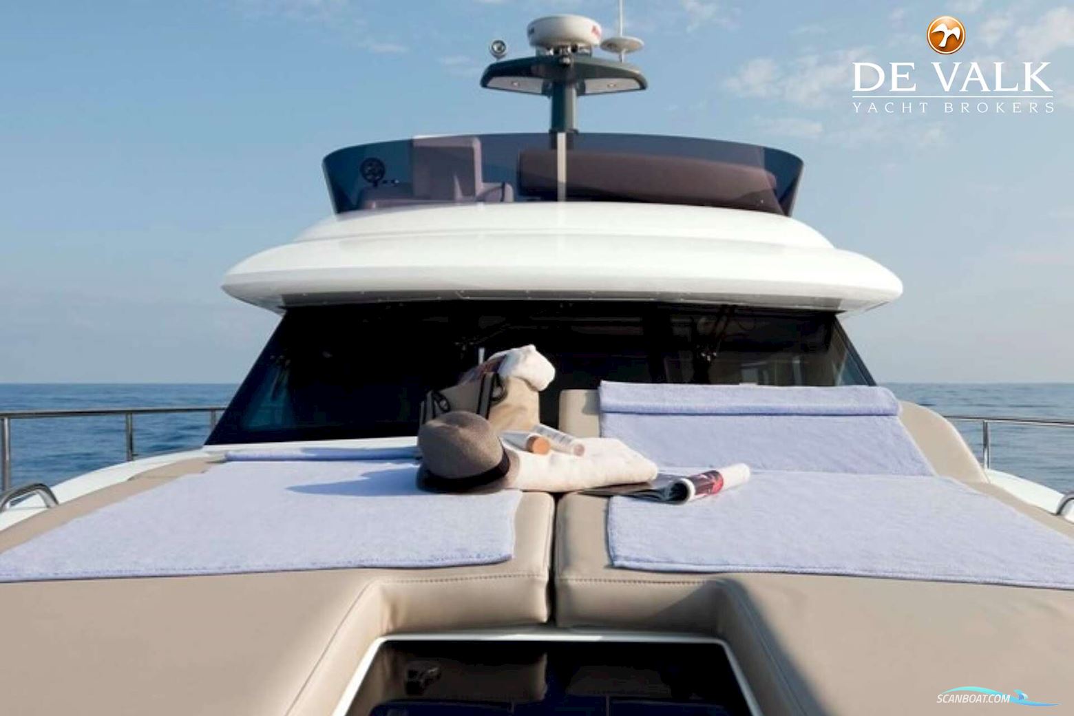 Azimut Magellano 43