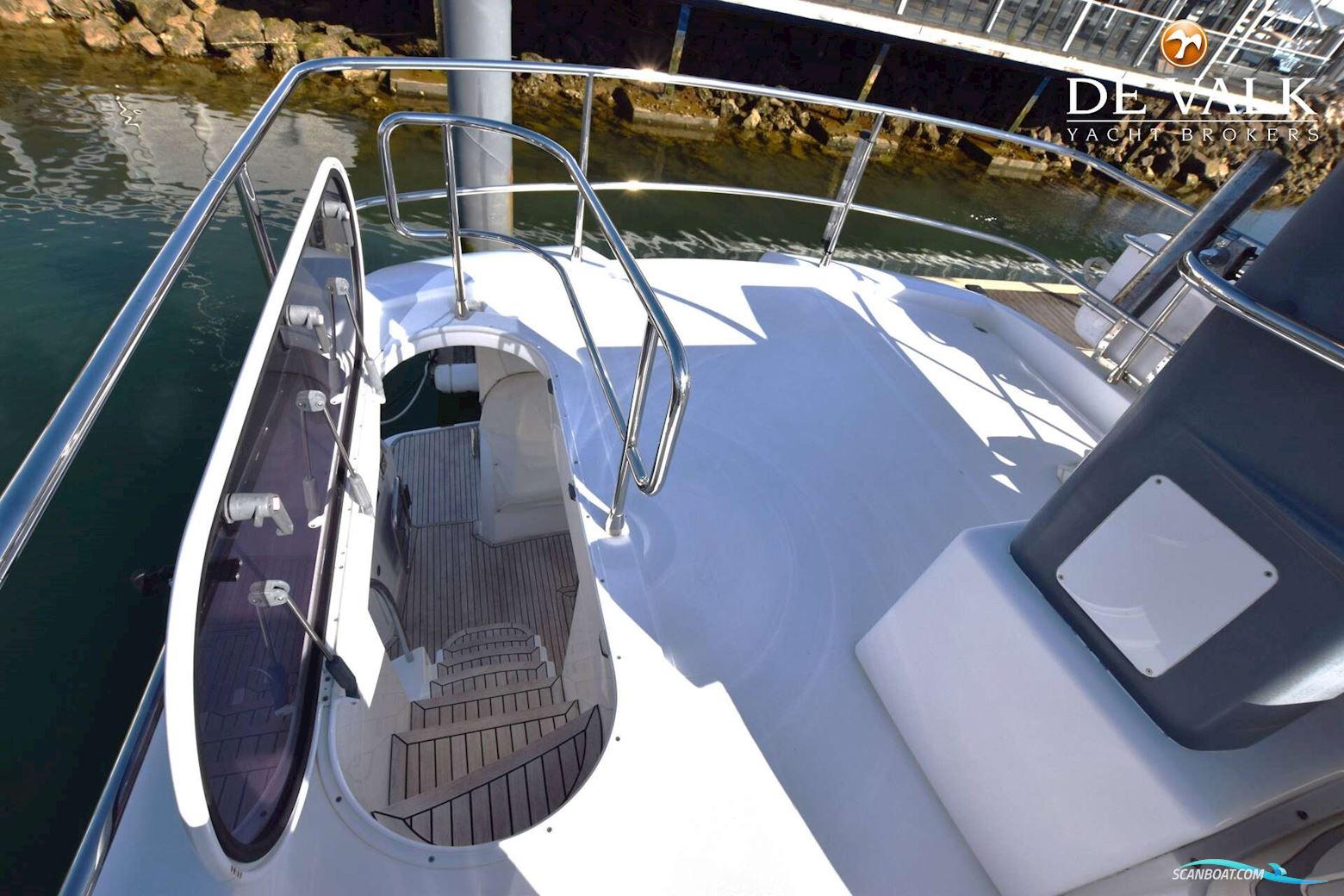Azimut Magellano 43
