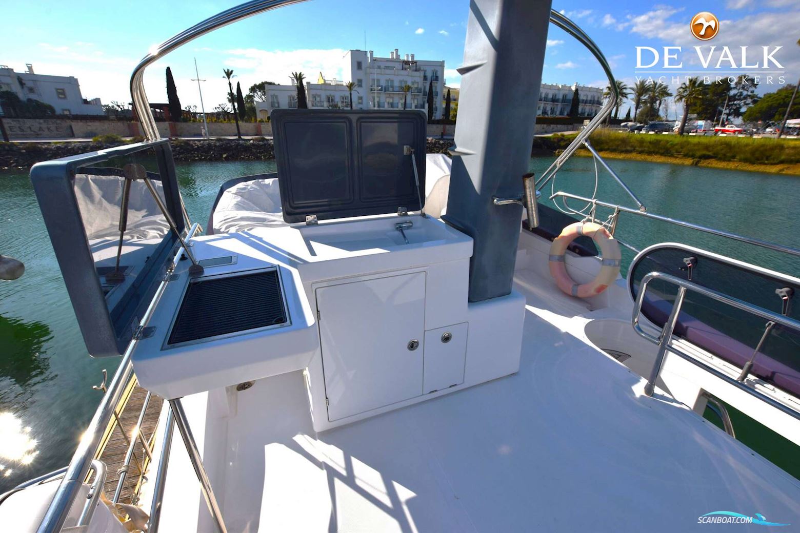 Azimut Magellano 43