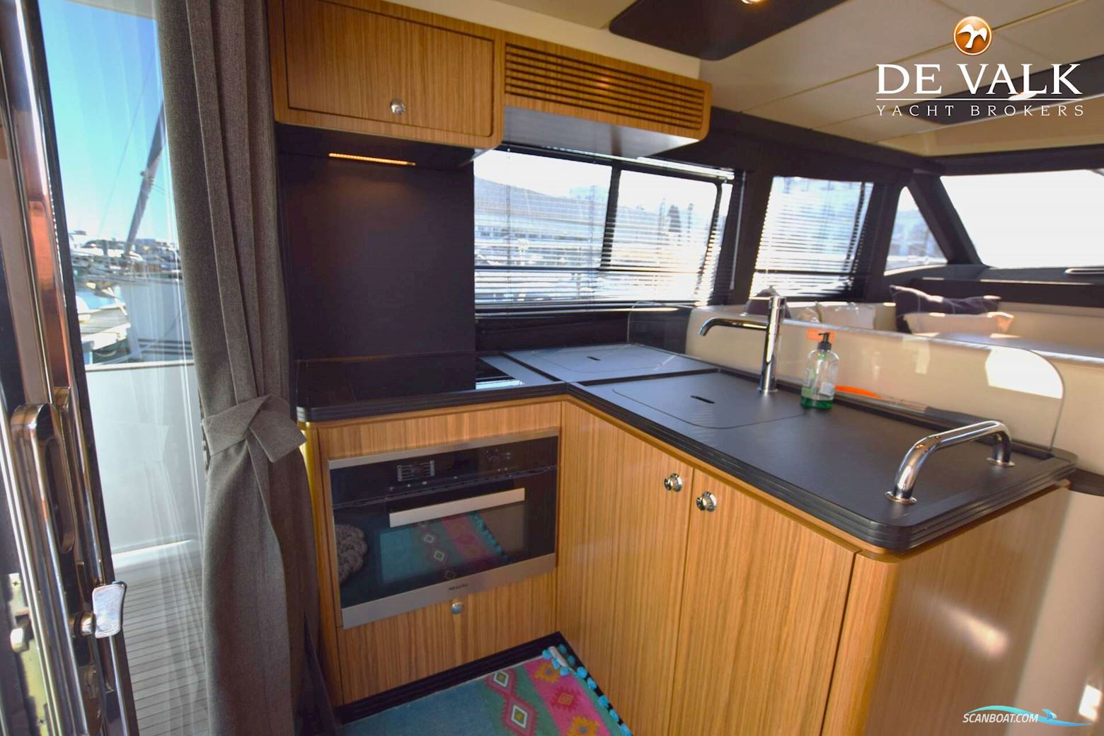 Azimut Magellano 43
