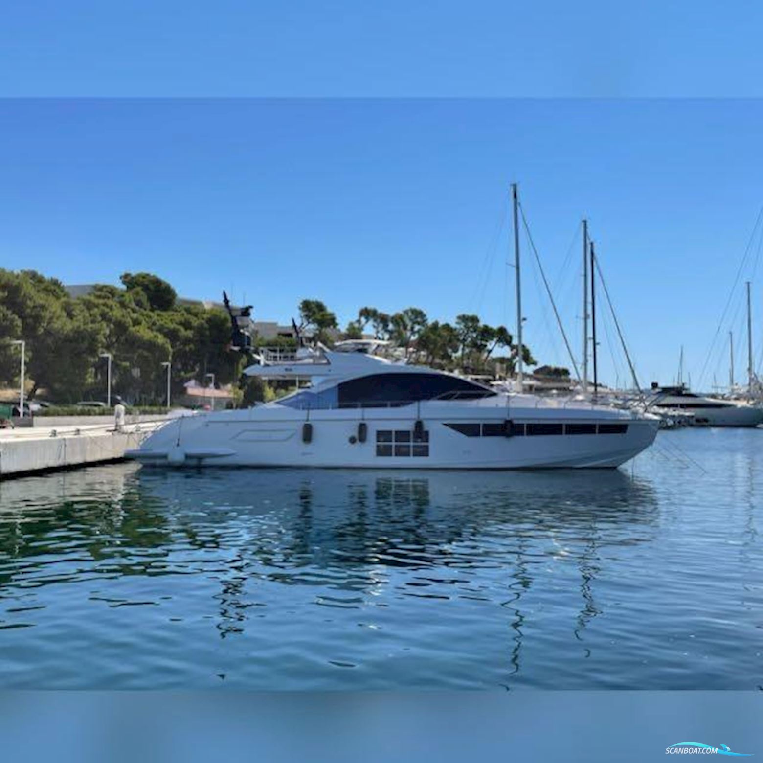Azimut S7