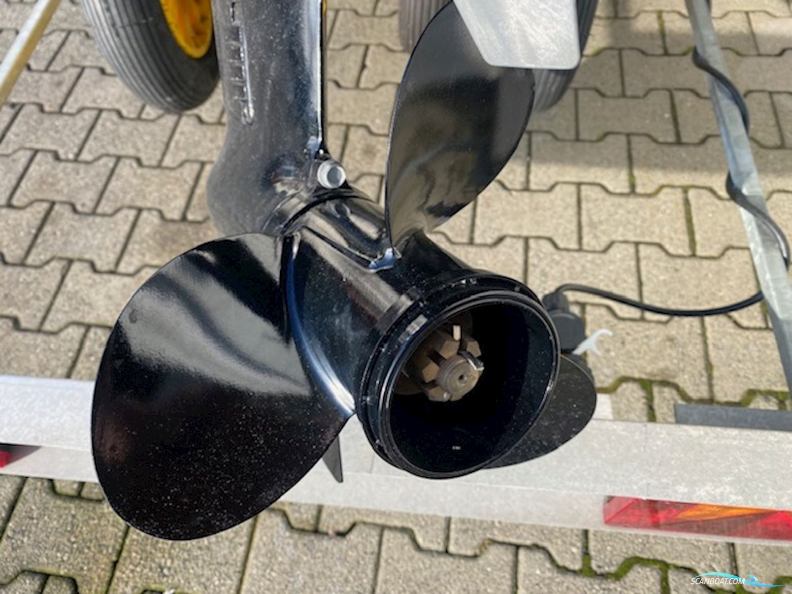 B2 MARINE Cap Ferret 452