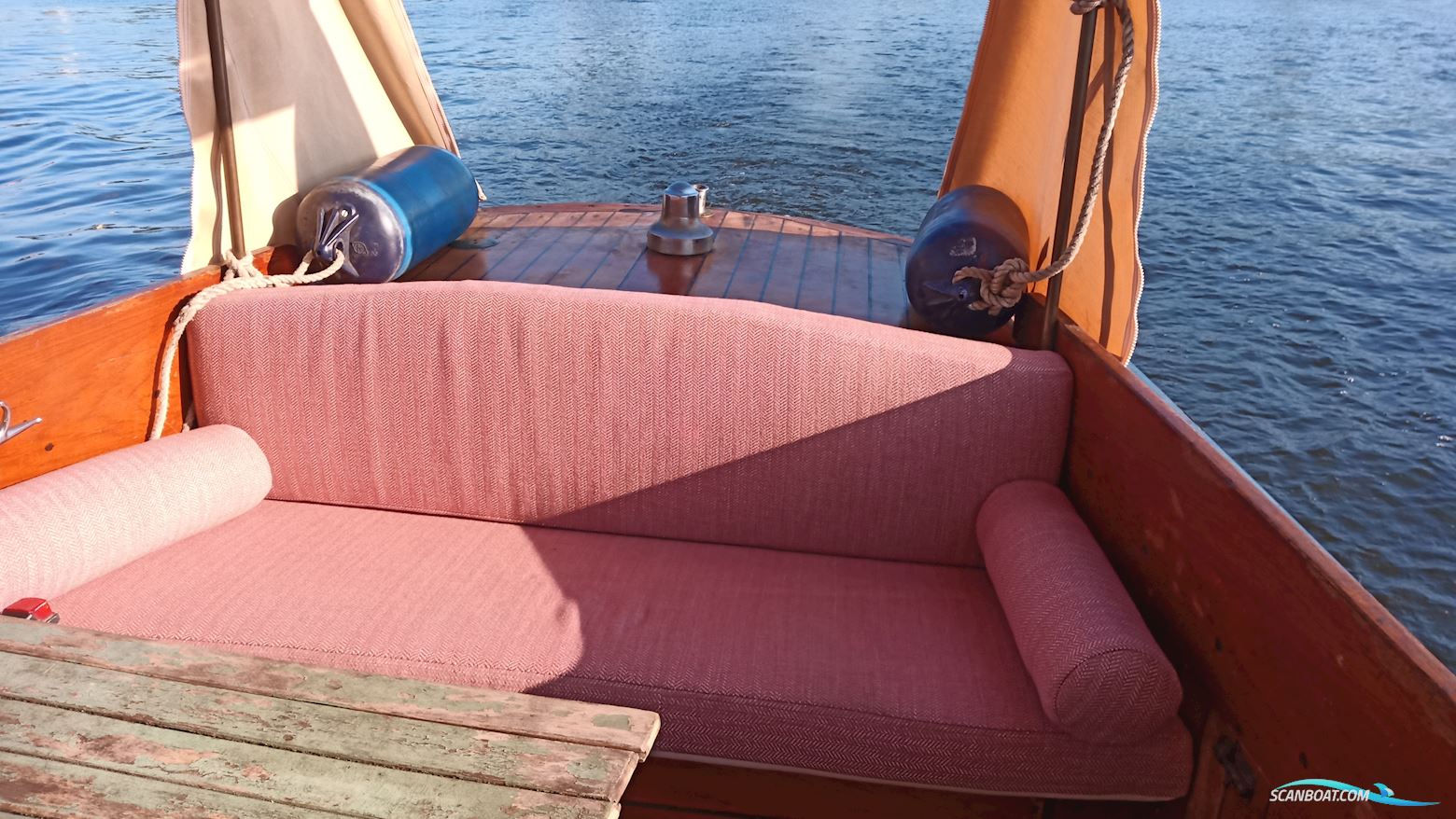 Backdecker