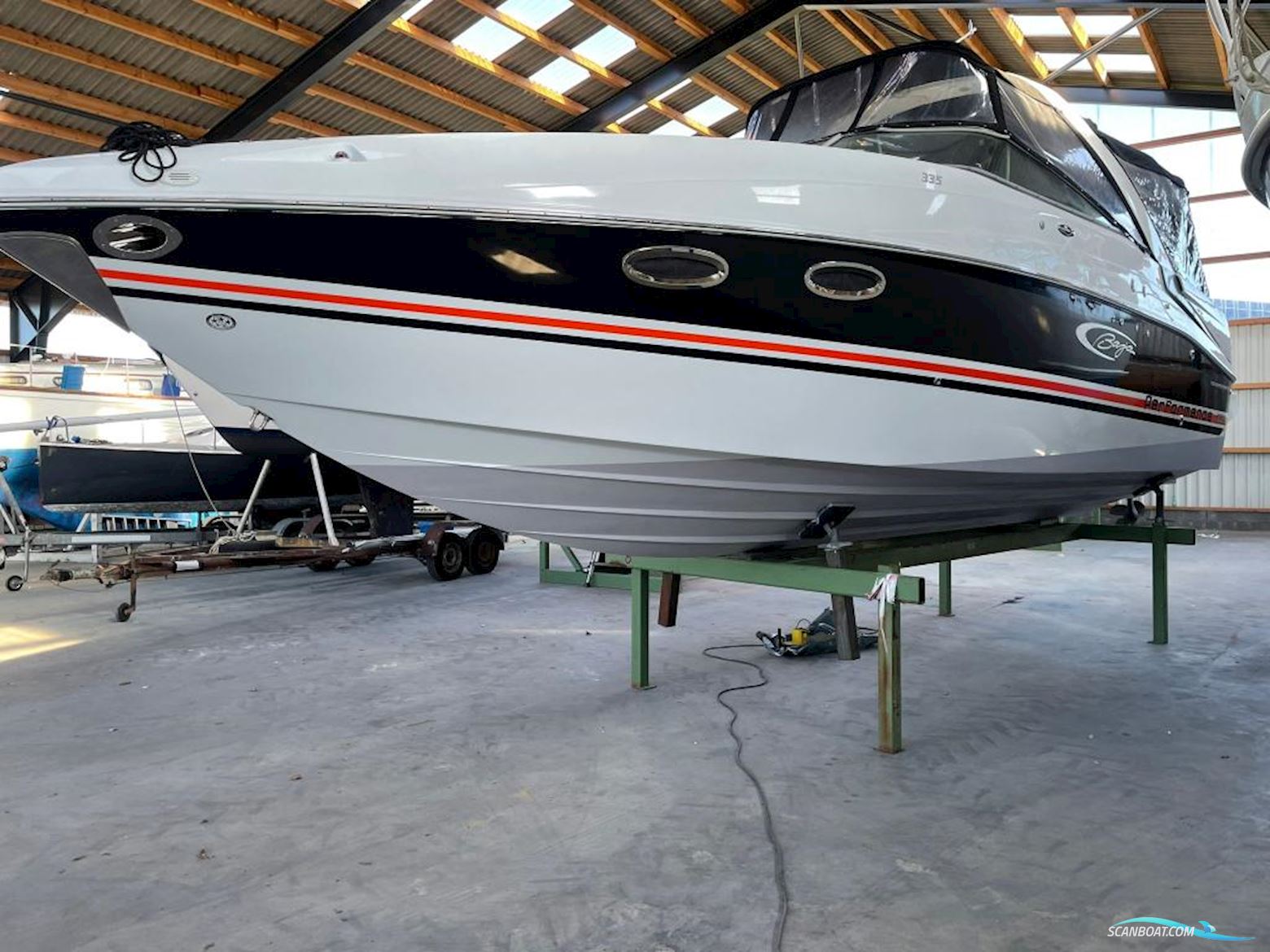 Baja Performance 335 Motorbåt 2008, med Mercruiser 6,2 motor, Tyskland