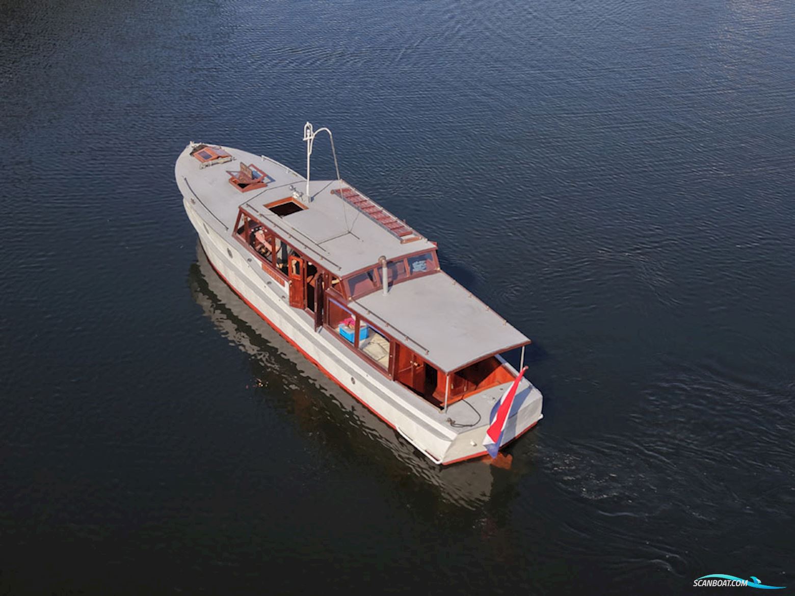 Bakdeksalonkruiser 11.20