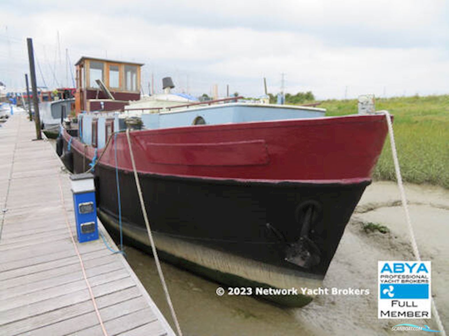 Barge Dutch Bunker Motorbåt 1960, med Daf motor, England