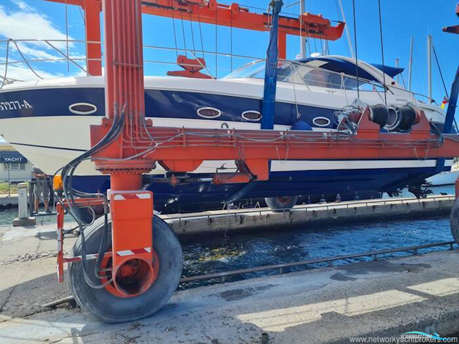 Bavaria 37 Sport