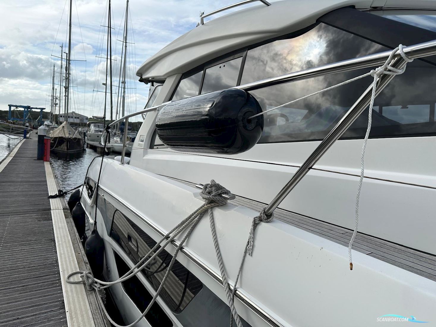 Bavaria 450