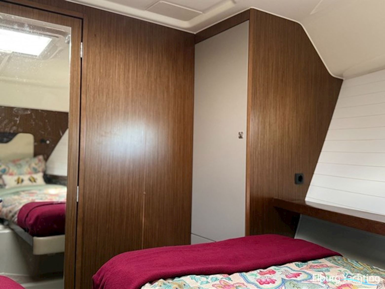 Bavaria E40 Flybridge