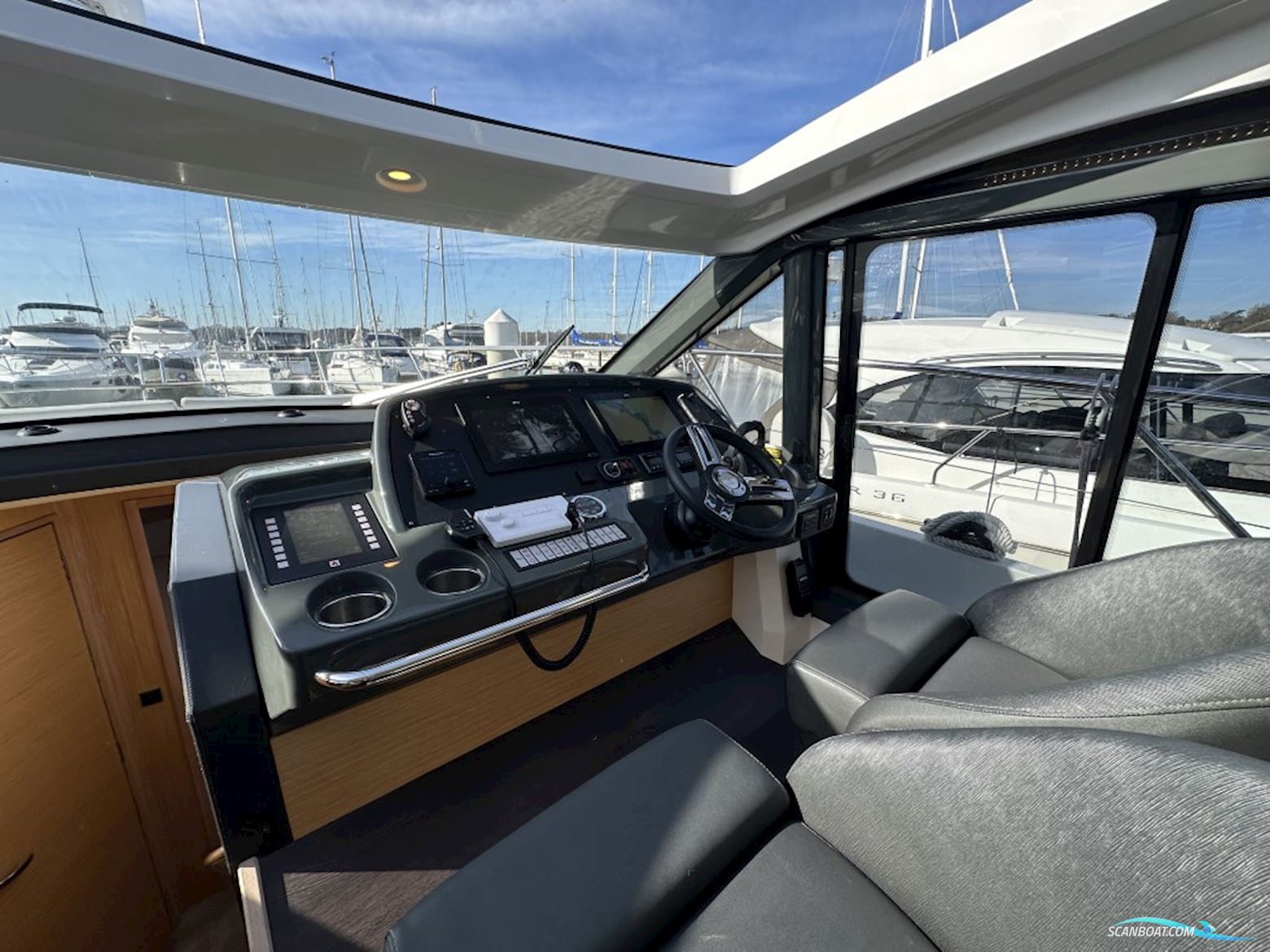 Bavaria R40