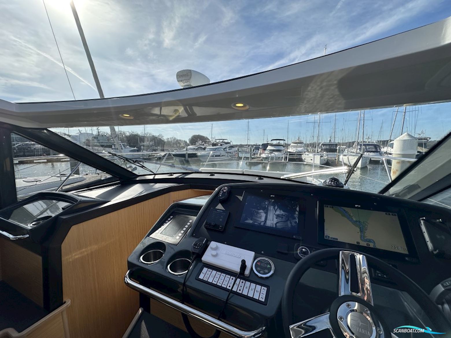 Bavaria R40