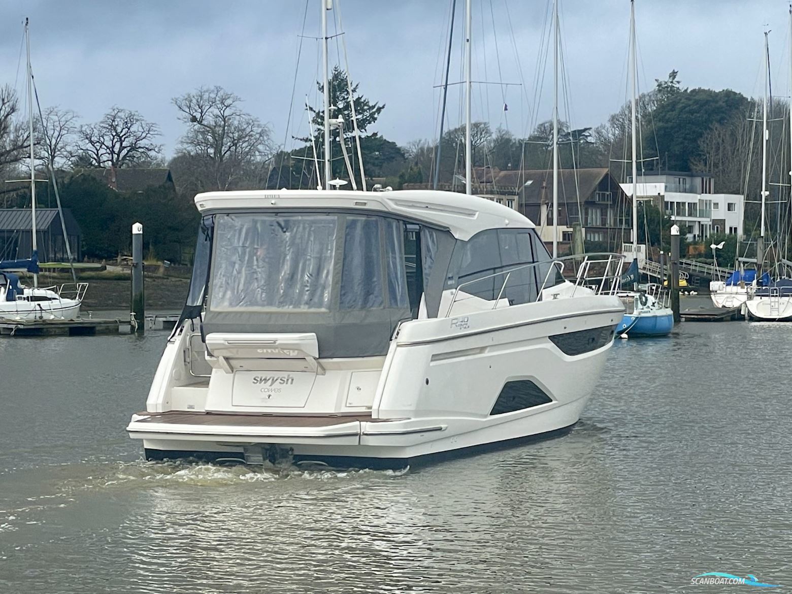 Bavaria R40