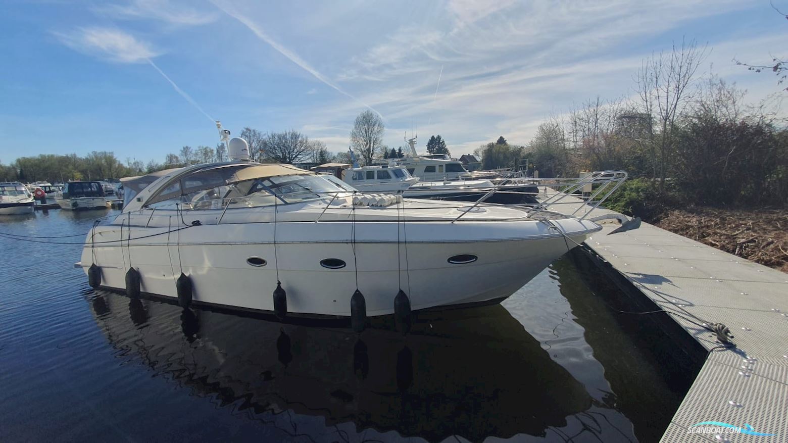 Bavaria S 37