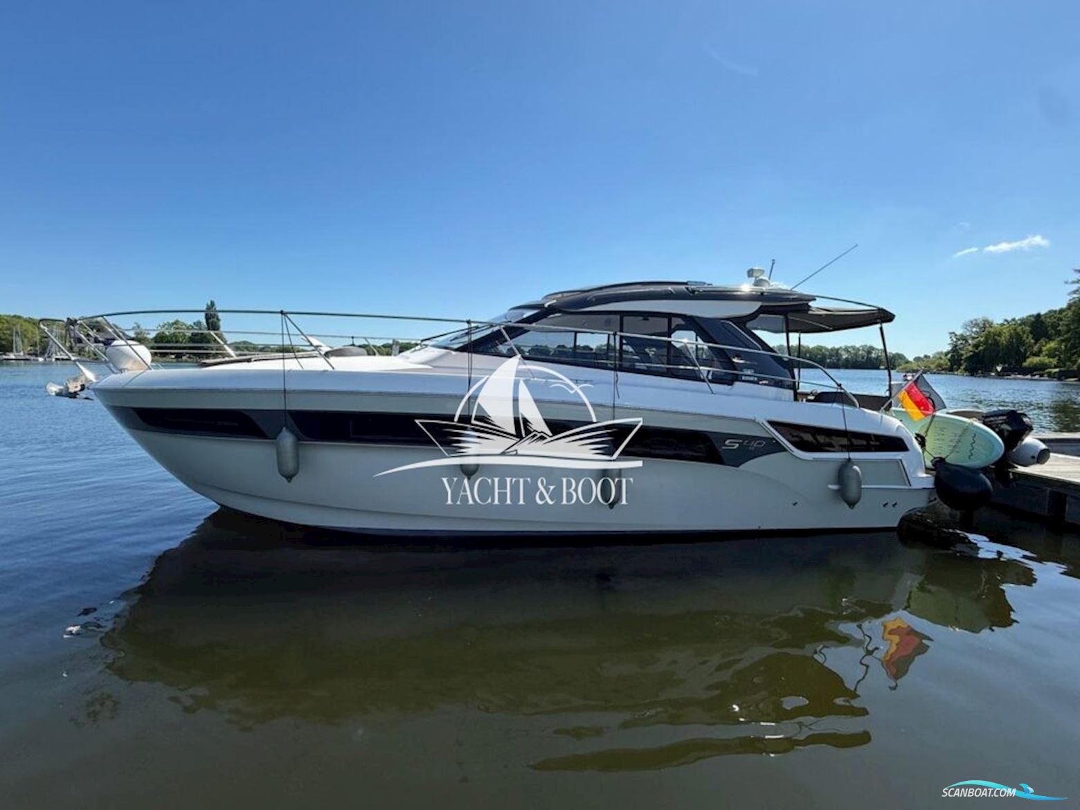 Bavaria S 40 HT Motorbåt 2017, med Mercury Marine motor, Tyskland