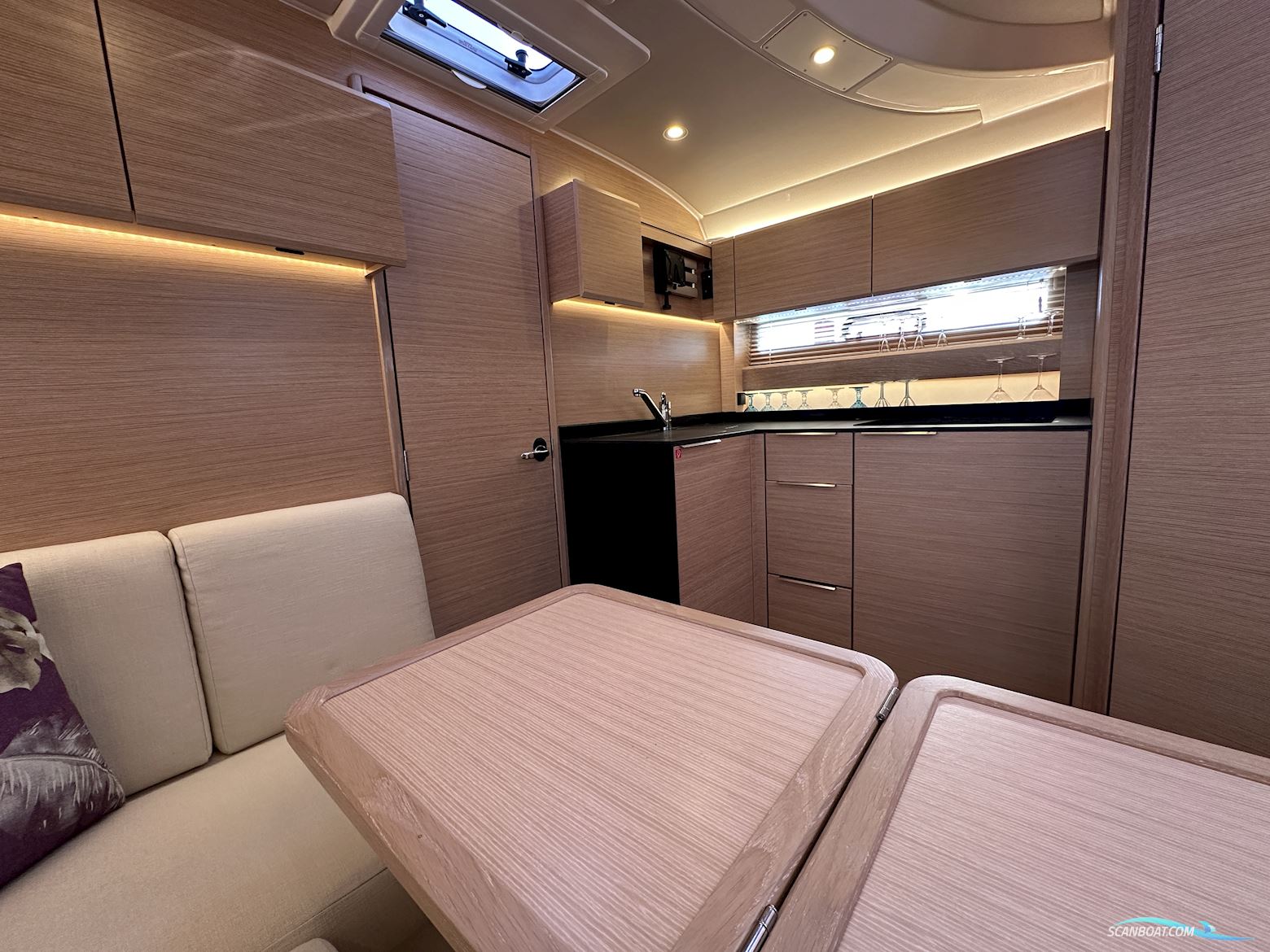 Bavaria S36 Hard Top