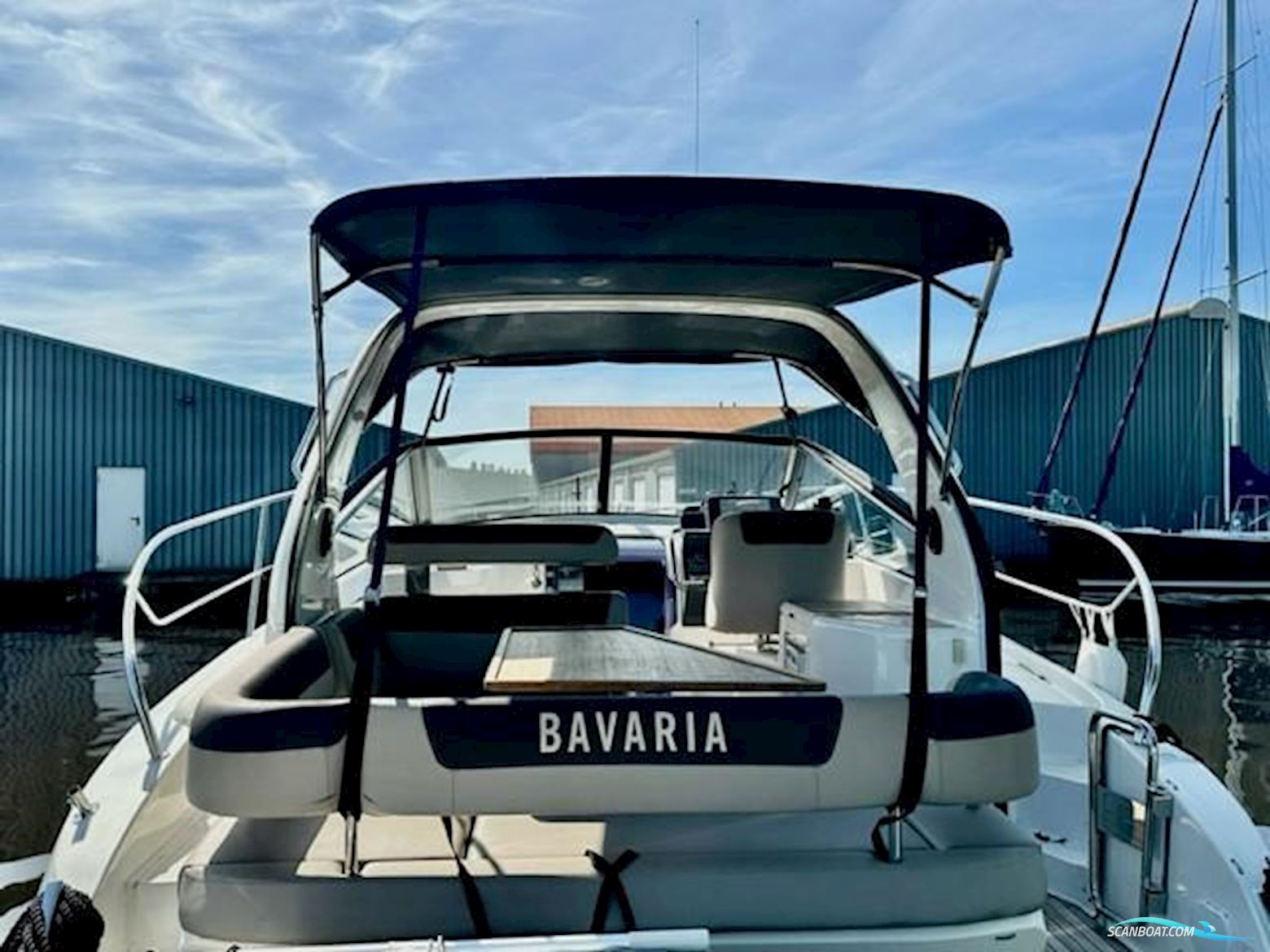 Bavaria Sport 330
