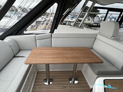 Bavaria SR35 Motorbåt 2026, med Volvo Penta motor, England
